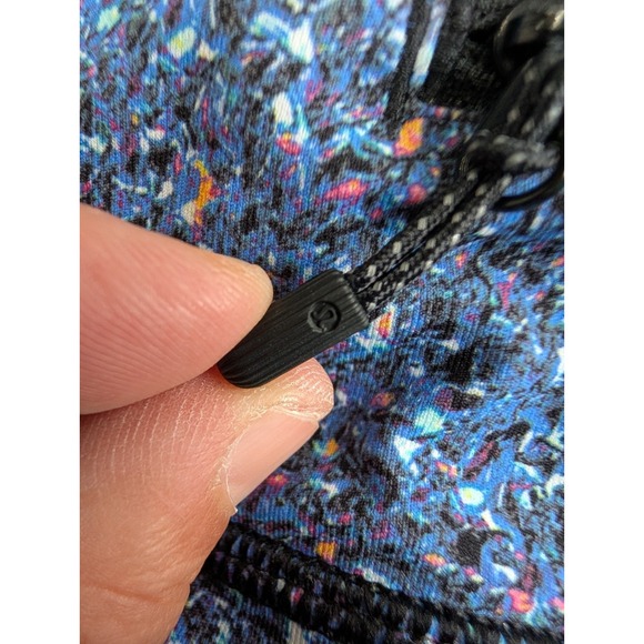 Lululemon‎ Speed Tight V Strive Multi Black RARE "Mermaid" Size 8 W5AGQS - Picture 3 of 14